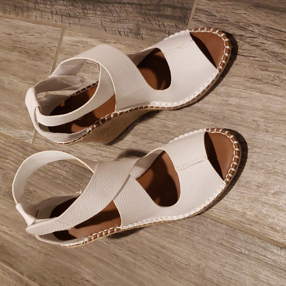 White peeptoe wedge espadrille